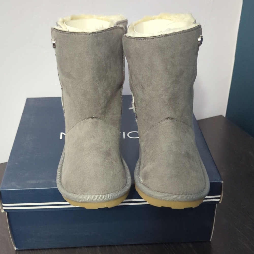 Nautica Gray Suede Boots